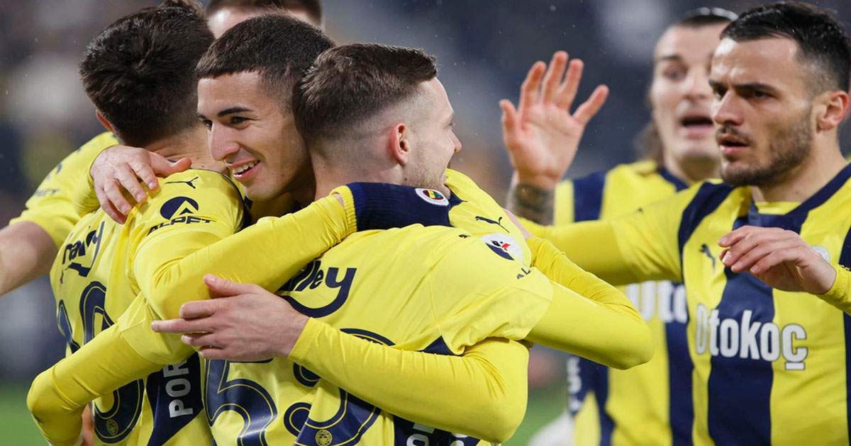 Soi Kèo Fenerbahce Vs Feyenoord 00h00 13/08 - UEFA Champion League 5 Danh sách lực lượng chủ nhà vượt trội hơn